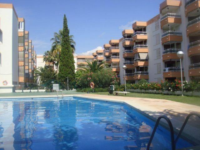 Boooom!!! Apartment With Swimming Pool Salou Luaran gambar